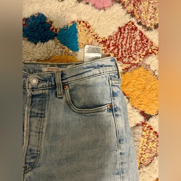 Levi’s | Ribcage Straight Jeans - Picture 3 of 5